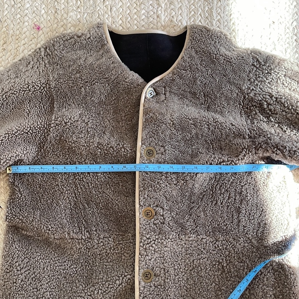 Cozy Oversized Sherpa Jacket with Cream Circle - Women's Leather Jackets - Picture 11 of 11